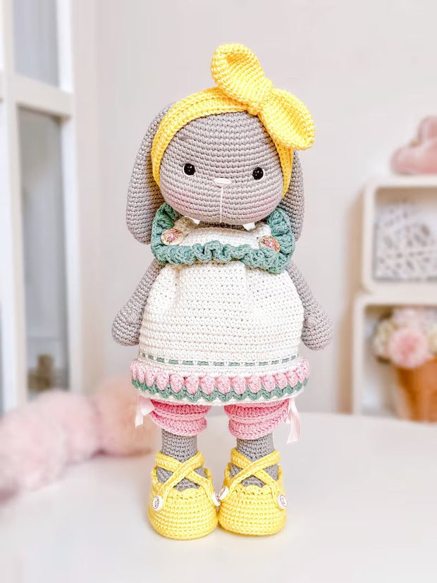 Olivia the easter rabbit amigurumi crochet pattern