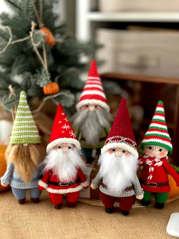 Christmas crochet gnomes pattern