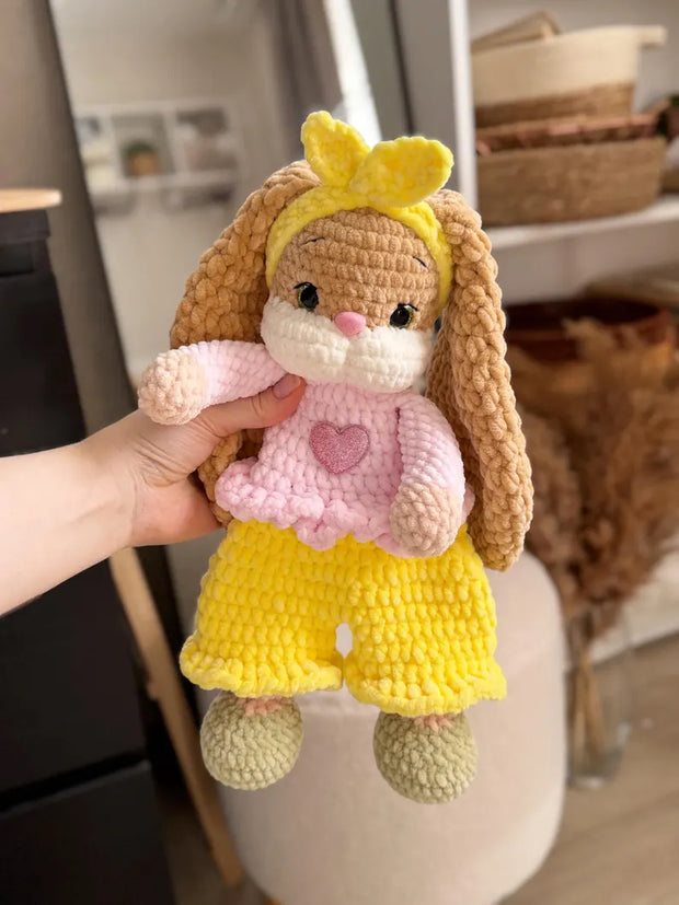 Crochet pattern bunny amigurumi